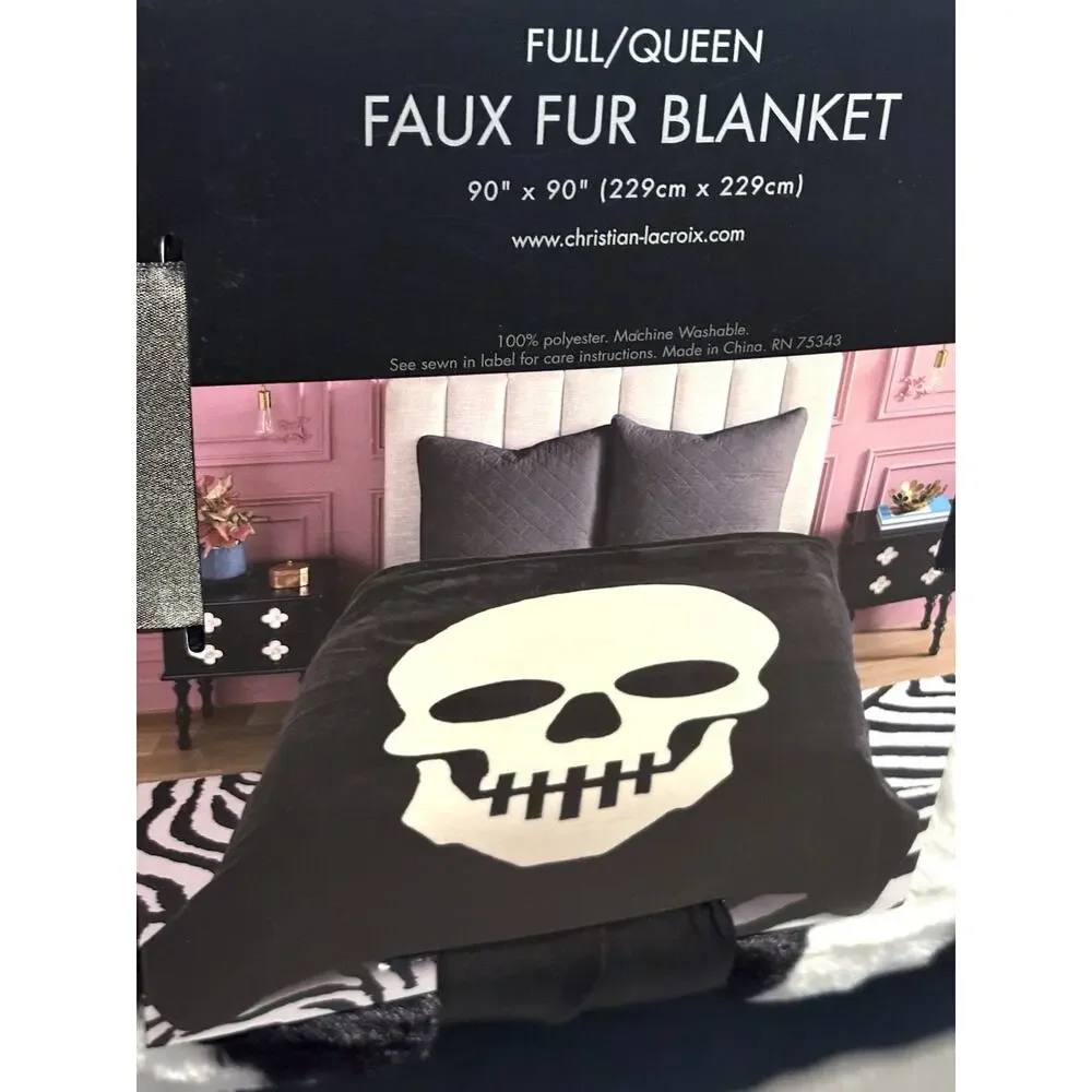 Christian Lacroix Full / Queen Faux Fur Blanket Skull Skeleton Halloween Goth - Picture 13 of 13
